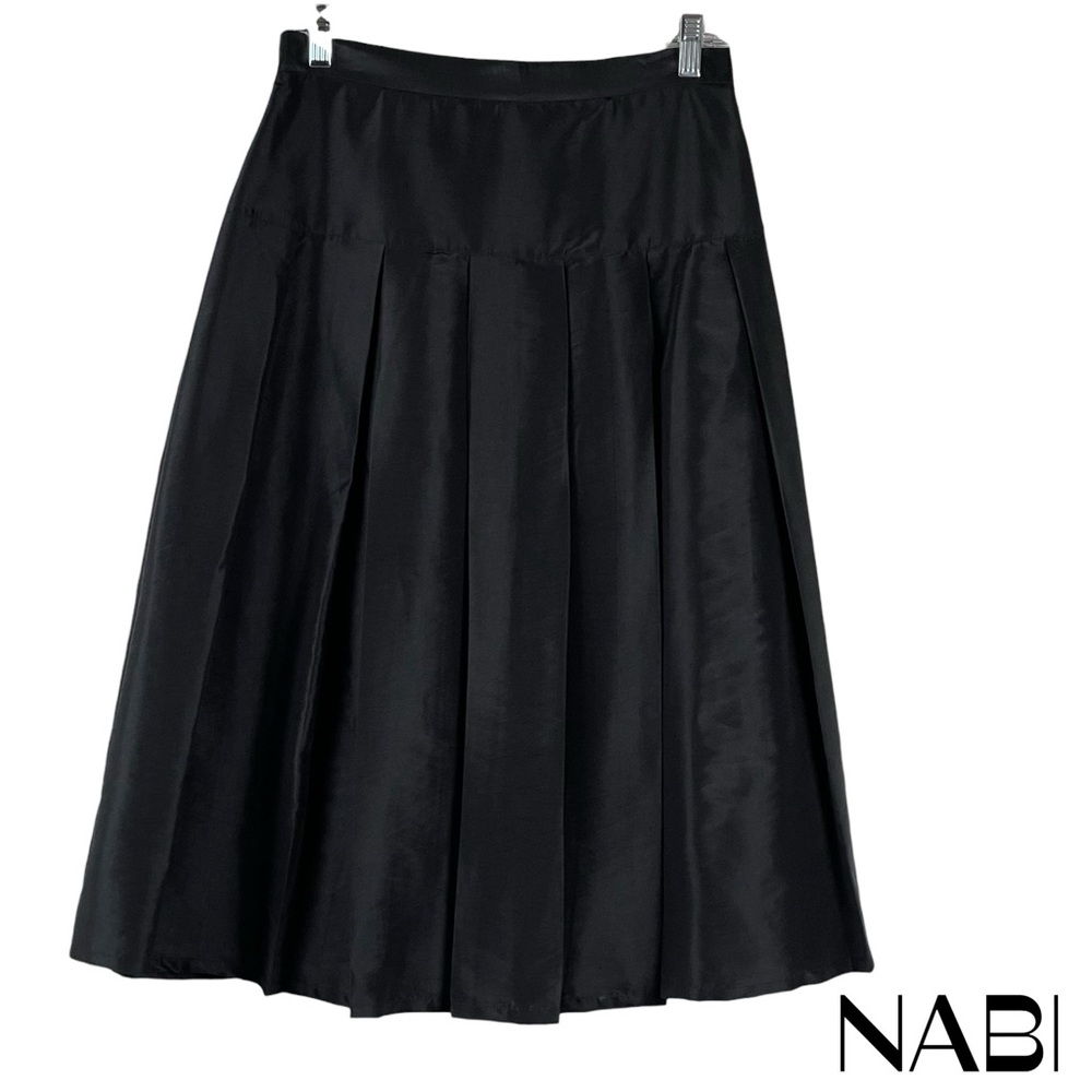 NABI Black Satin Pleated Skirt NWOT Size M